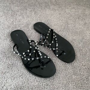 NWOT MADDEN FIRL STRAPPY STUDDED JELLY SANDALS
